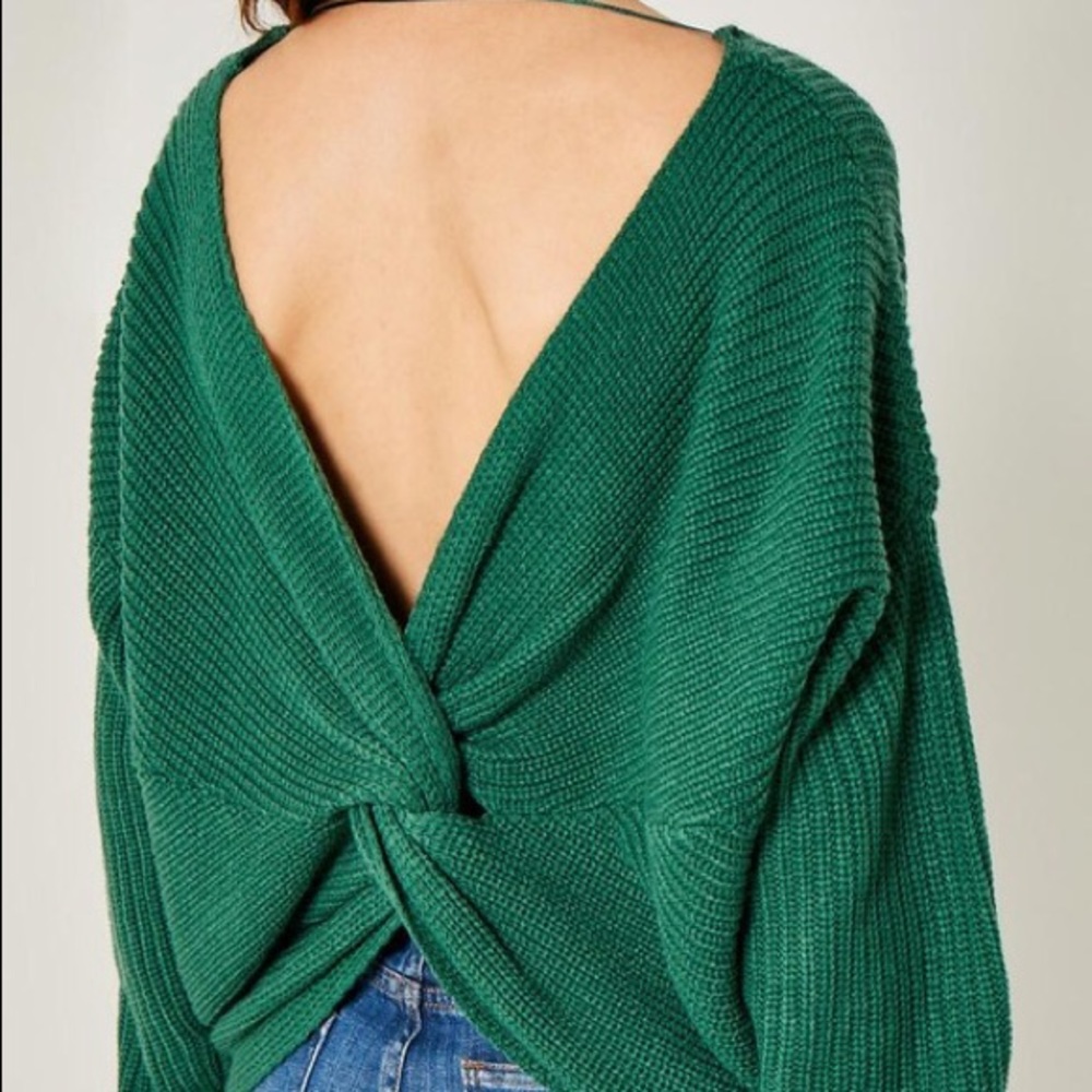 CLEARANCE Hunter Green Twist Cross Back Oversized Sweater - Picture 4 of 4